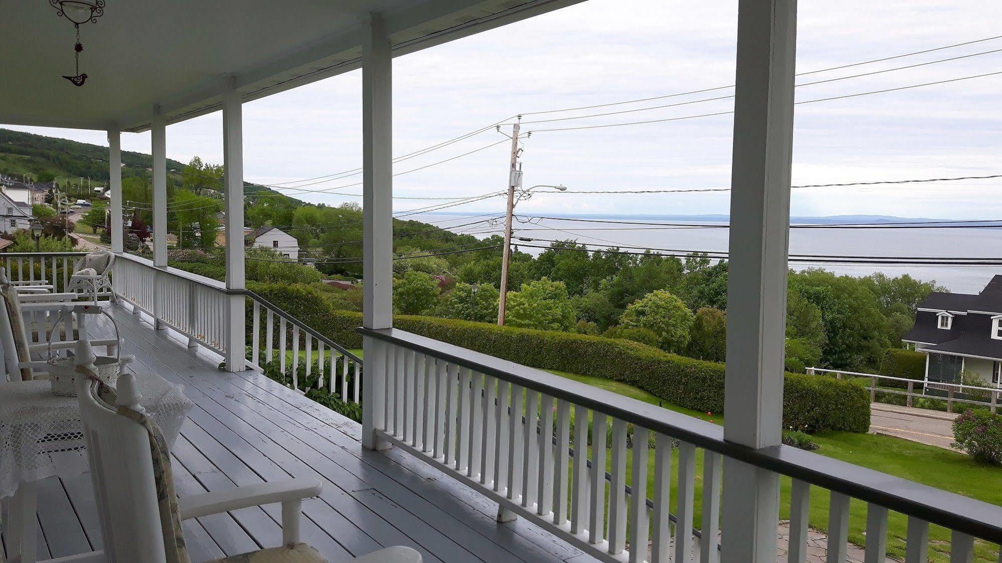 Auberge Gite Maison Des Lilas ラ・マルベー エクステリア 写真